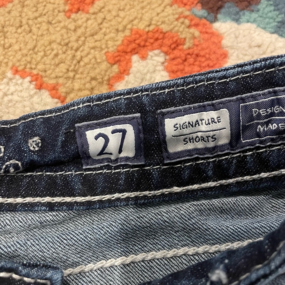 Miss Me Stylish Embroidered Denim Shorts - Picture 3 of 3